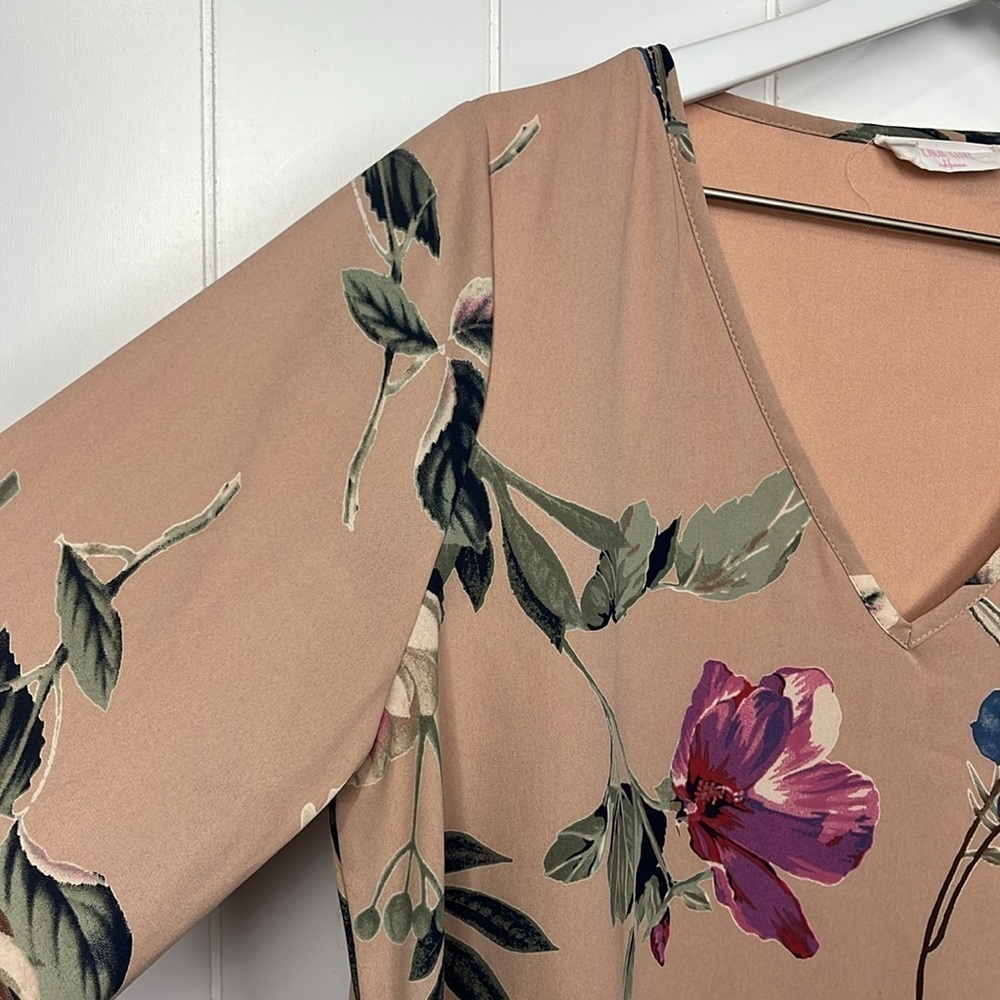 Peach Love Womens Top M Mauve Green Vneck Pullover Floral Print Lined Classy EUC - Picture 4 of 11